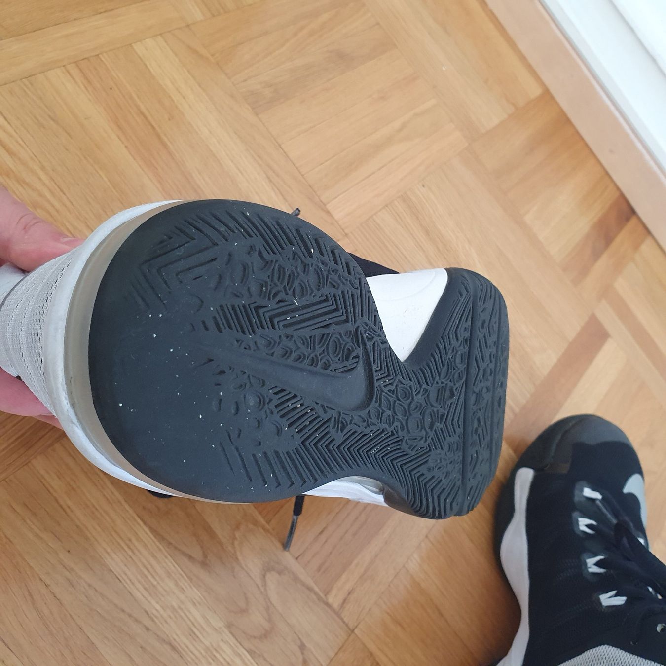 Nike Chaussures garçon: Chaussures Nike 37,5 – D'occasion à Prilly par RoDyRe 6