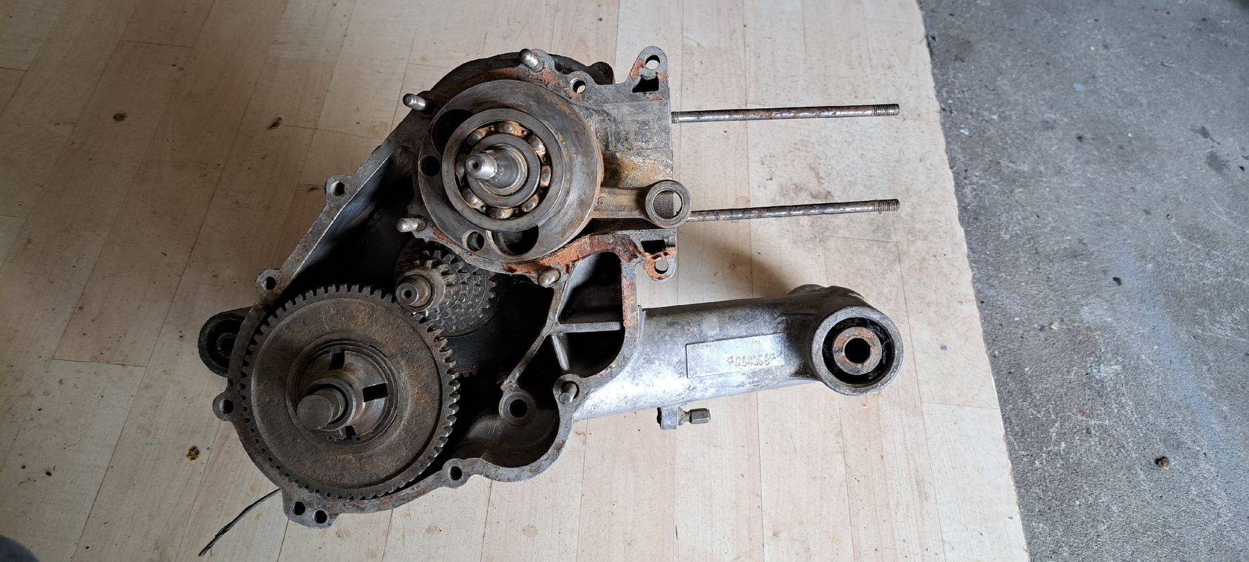 Vespa Tutti pezzi di ricambio per scooter: Vespa Motor – Usato da Füllinsdorf venduto da Borgirosi 1