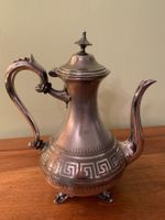 antike Tee-/ Kaffeekanne, versilbert, reich verziert, selten