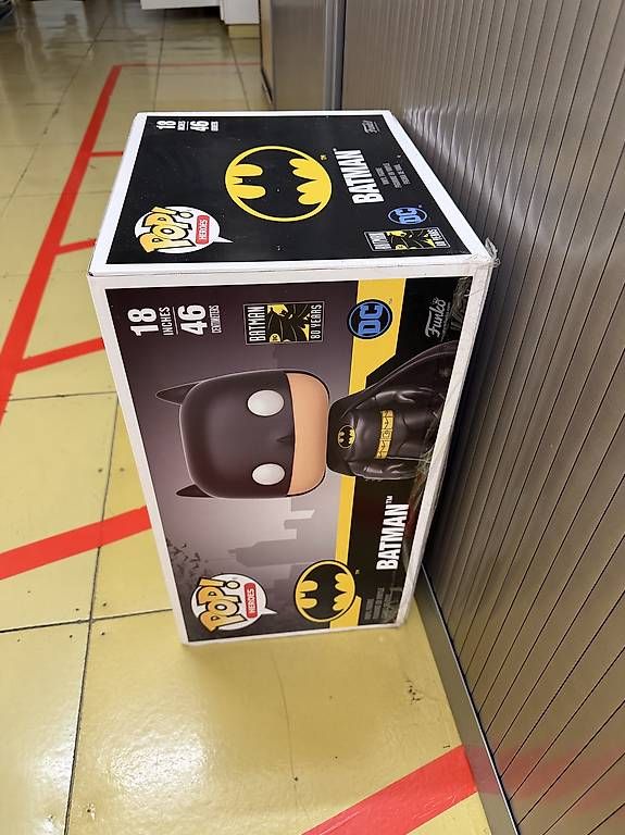Statuette: Batman Pop version Grand – Usato da Chêne-Bourg venduto da Bullit28 2