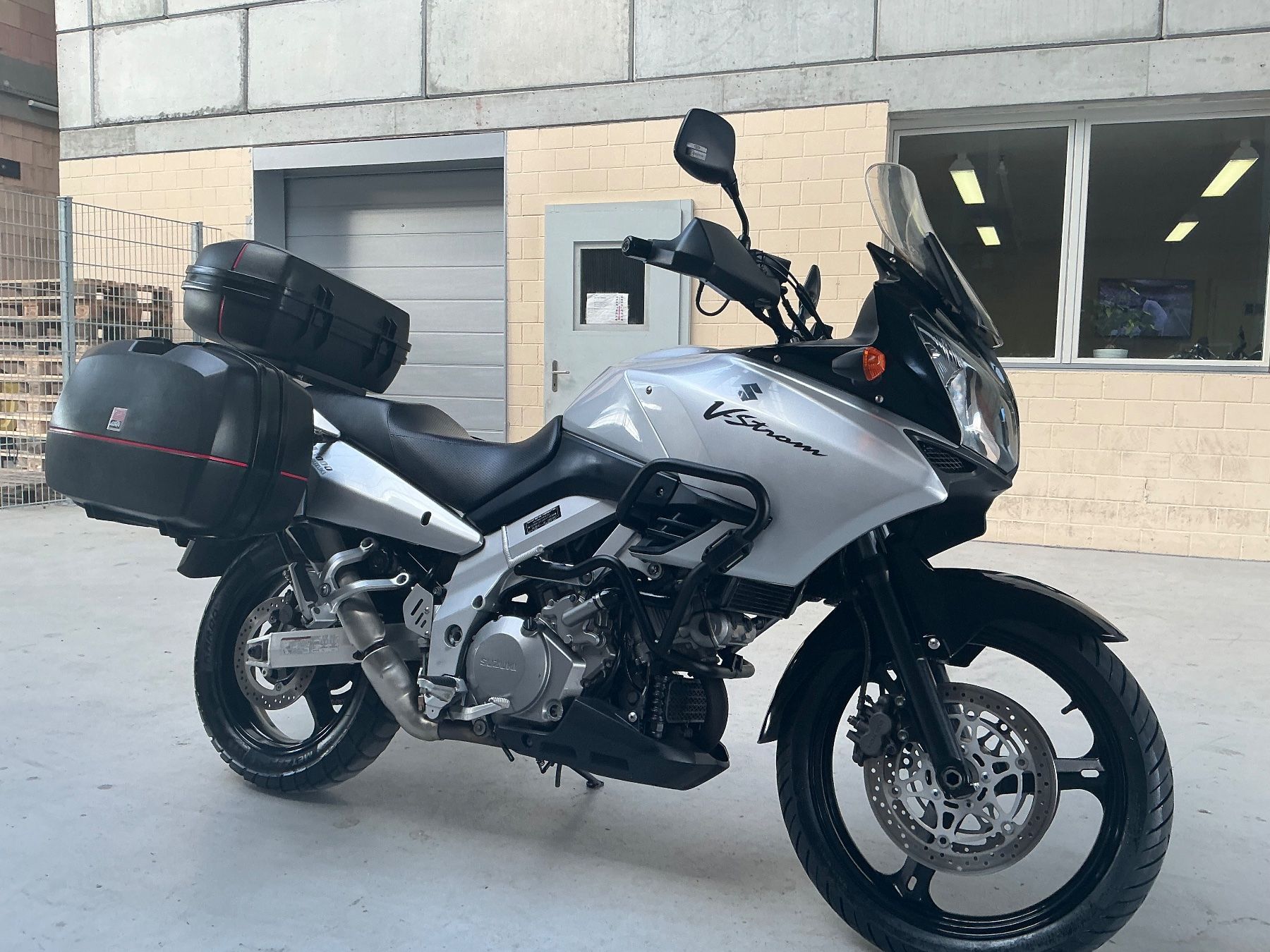 Suzuki Touring: Suzuki DL 1000 – D'occasion à strengelbach par Zoks 1