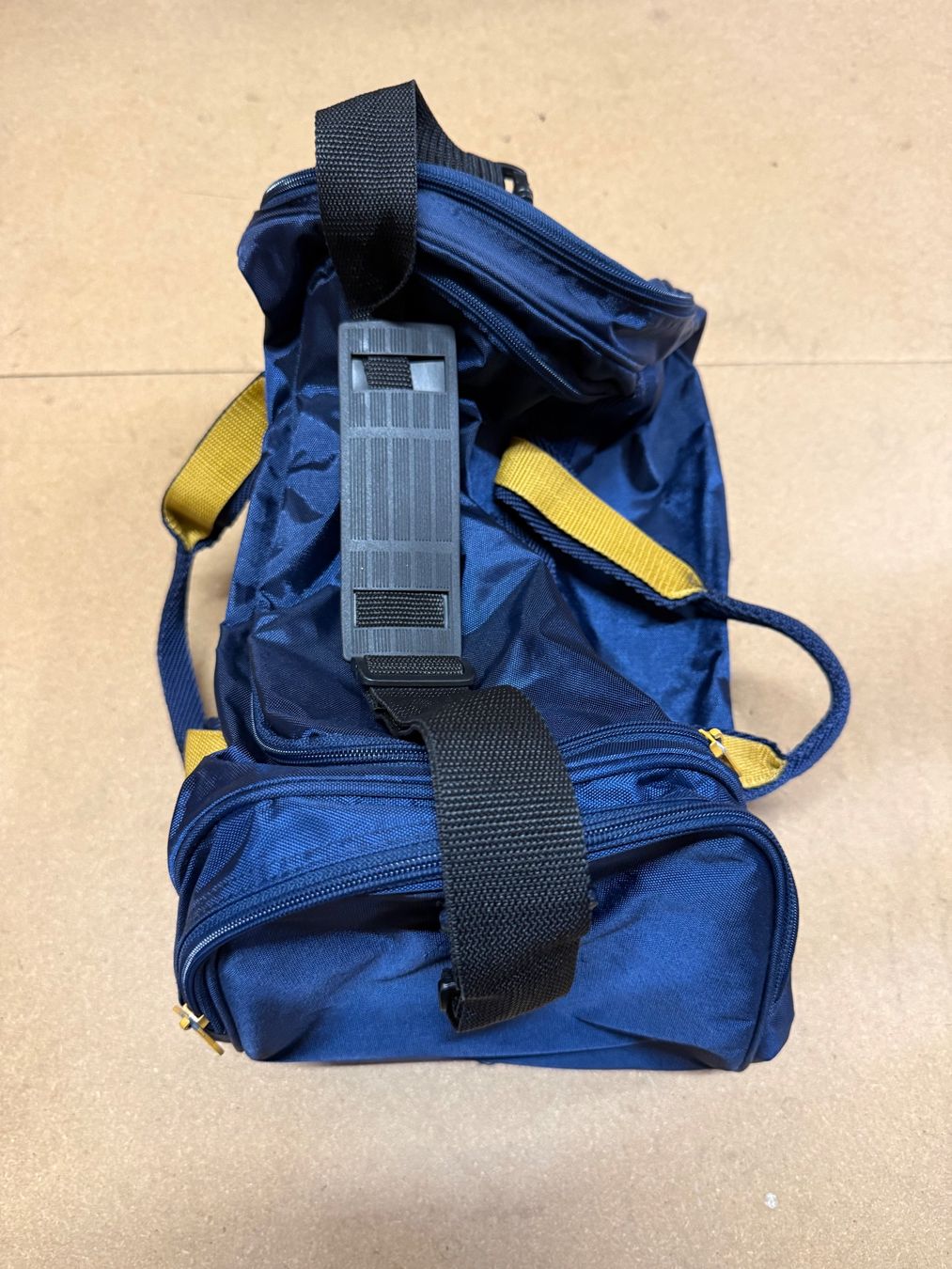 Borse: Kleine blaue Sporttasche – Usato da Zürich venduto da giu_667x 2