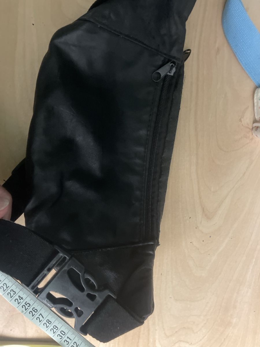 Taschen: Bauchtasche schwarz mit mehreren Fächern – Gebraucht aus Obergerlafingen von cabo4 1