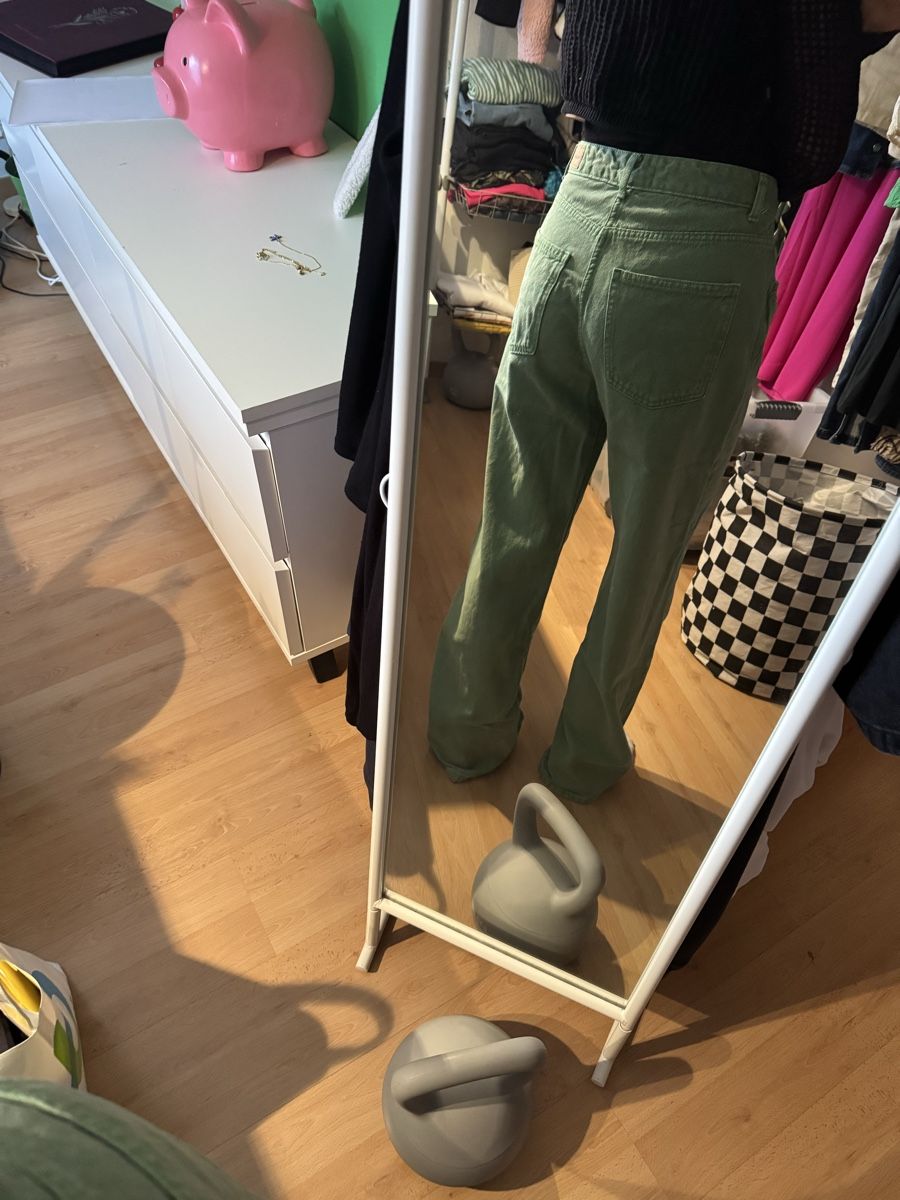 Bershka Pantalons: Wide leg Jeans grün Gr 38 | Pull & Bear – D'occasion à Buochs par nik_r7gm 2