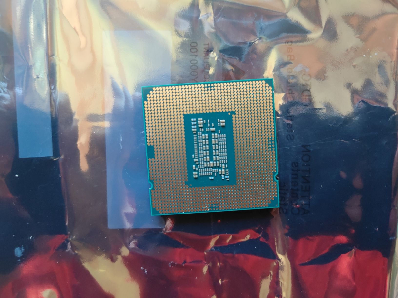 Intel Composants électroniques: Intel® CoreTM i5-10500T Prozessor – D'occasion à Fällanden par Lucky_Fox 1