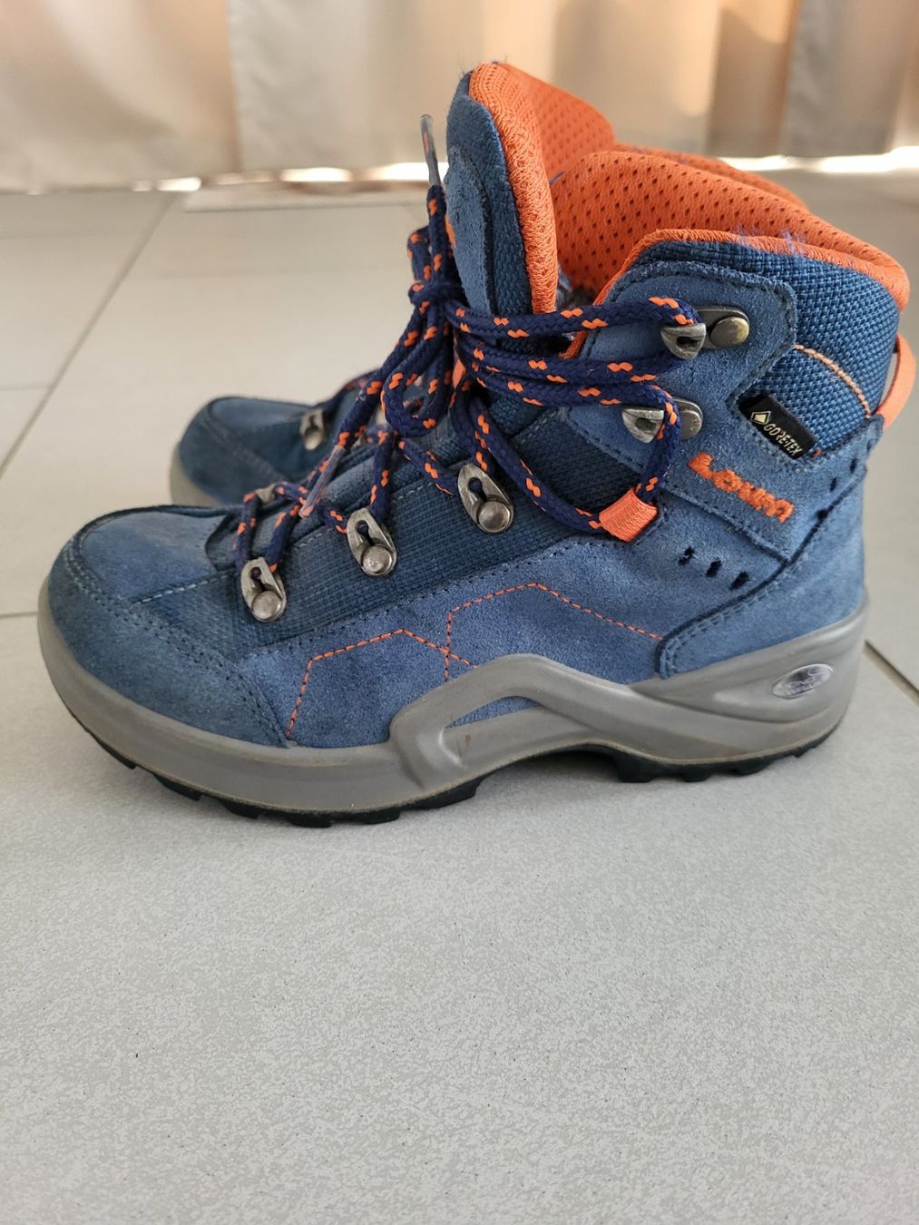Lowa Scarpe per ragazzi: Löwa Wanderschuhe gr. 31 Gore Tex top Zustand – Usato da Boswil venduto da i12i 2