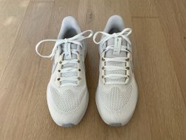 Nike Pegasus 41. Weiss, Grösse 40 Neu und ungetragen.