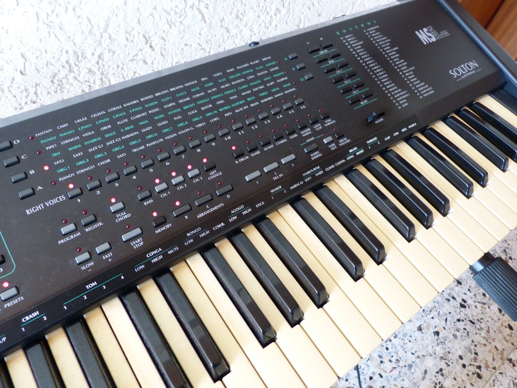 Solton Strumenti musicali: Solton MS 5 Multi Synthesis Keyboard + Koffer + 2 Pedalen – Usato da Rheineck venduto da mur.man 1