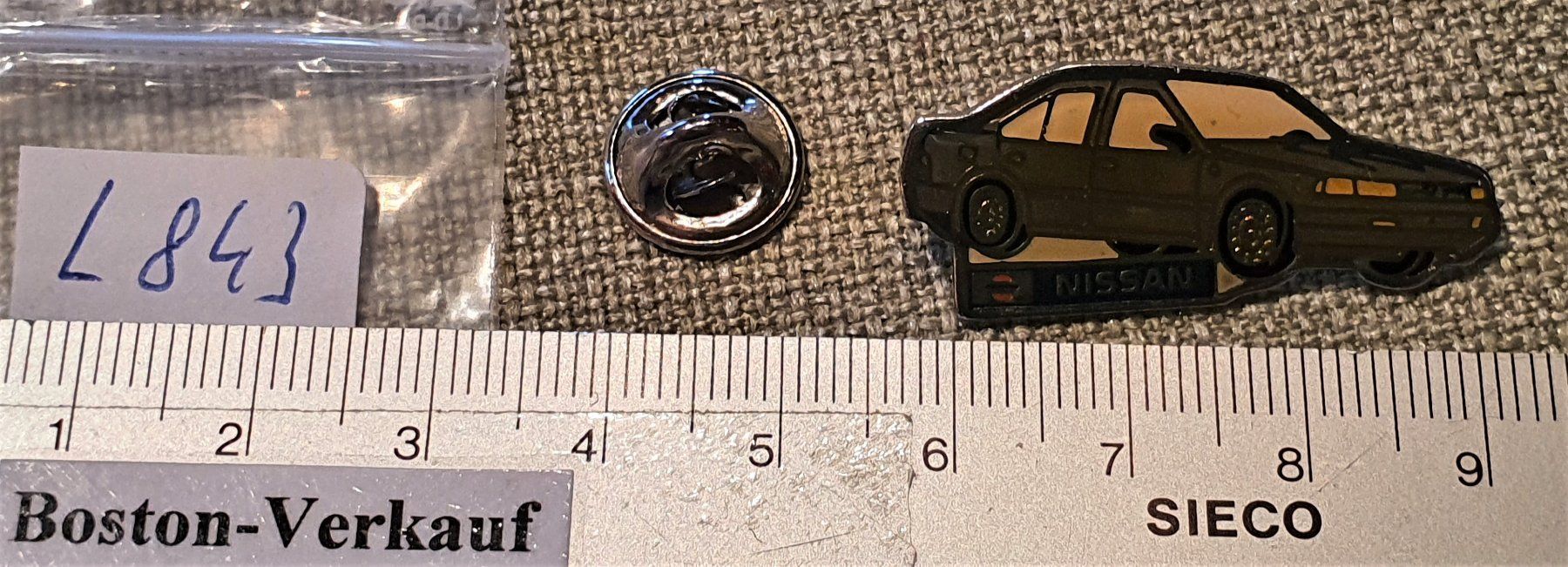 Automobili: L843 - Pin Auto - Nissan Maxima V6 – Usato da Reinach BL venduto da Boston-Verkauf 2