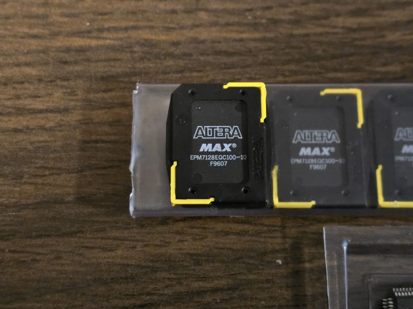 Elektronikbauteile: Altera MAX® FPGA, diverse Modelle, neu - total 12stk – Neu (gemäss Beschreibung) aus Baden von swiss-alps 1