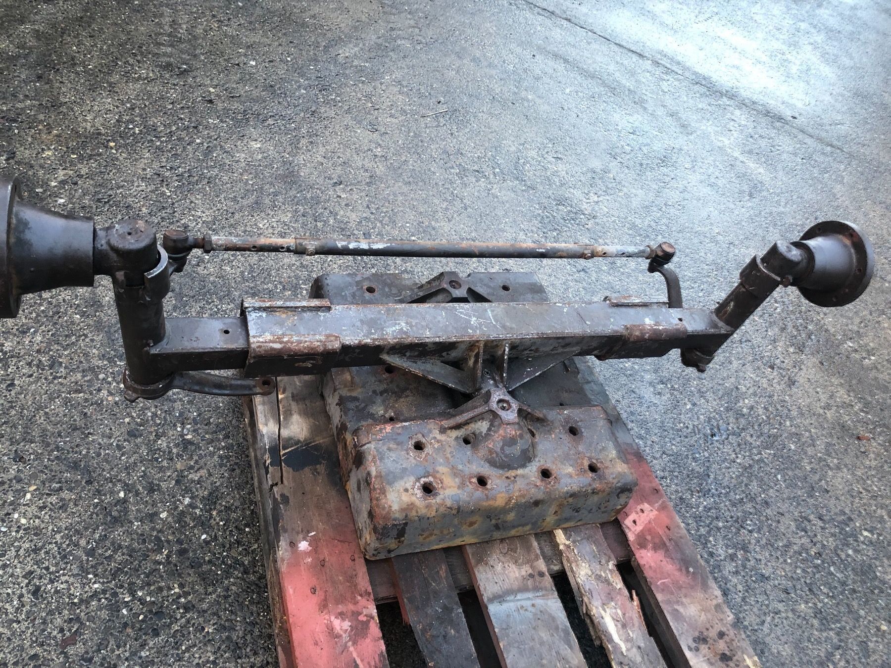 Tracteurs: David Brown Vorderachse mit Bock – D'occasion à Hendschiken par unita2000 1