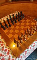Jeu d'échecs en bois sculpté, pièces uniques! Rare!