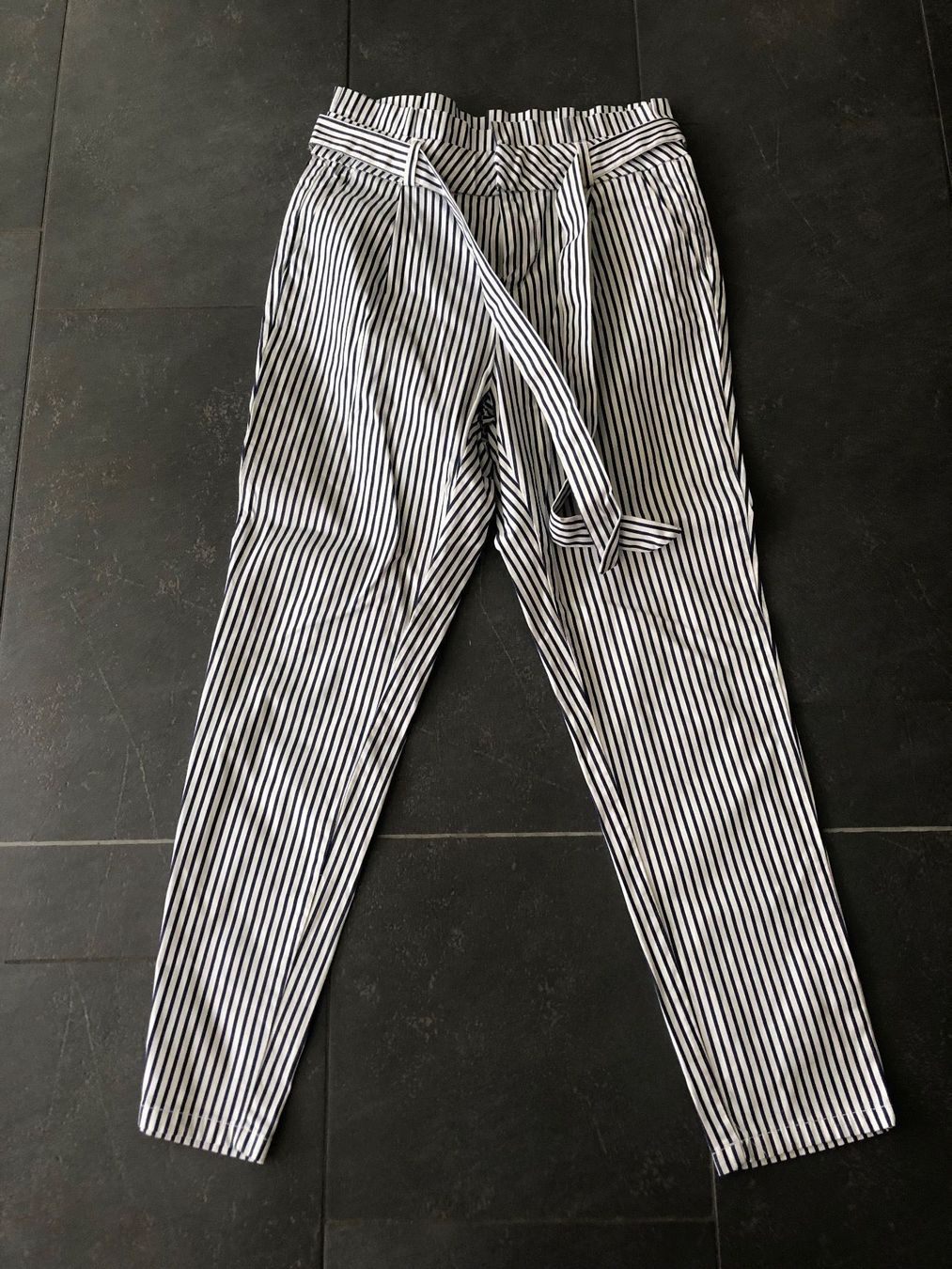 Vero Moda Pantaloni: Hose gestreift - Vero Moda  - Grösse S – Nuovo (secondo la descrizione) da Oberuzwil venduto da jabano