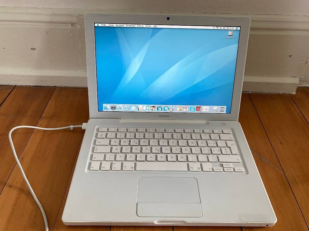 Apple Notebooks: Macbook A 1181 – Gebraucht aus Lenzburg von gabi04 1