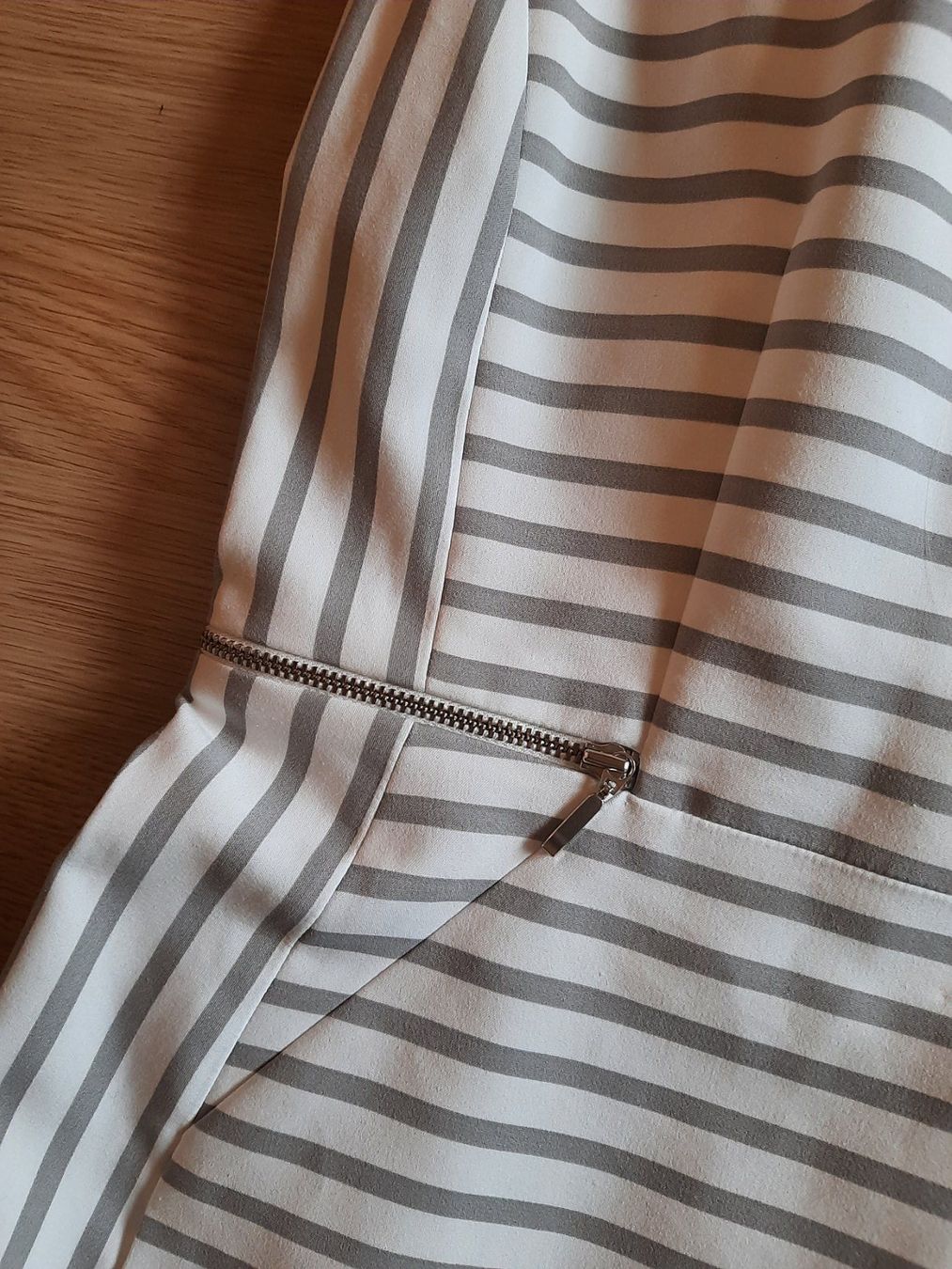 Hallhuber Vestiti: Hallhuber Etuikleid Gr.36 – Usato da Muotathal venduto da robin40 3