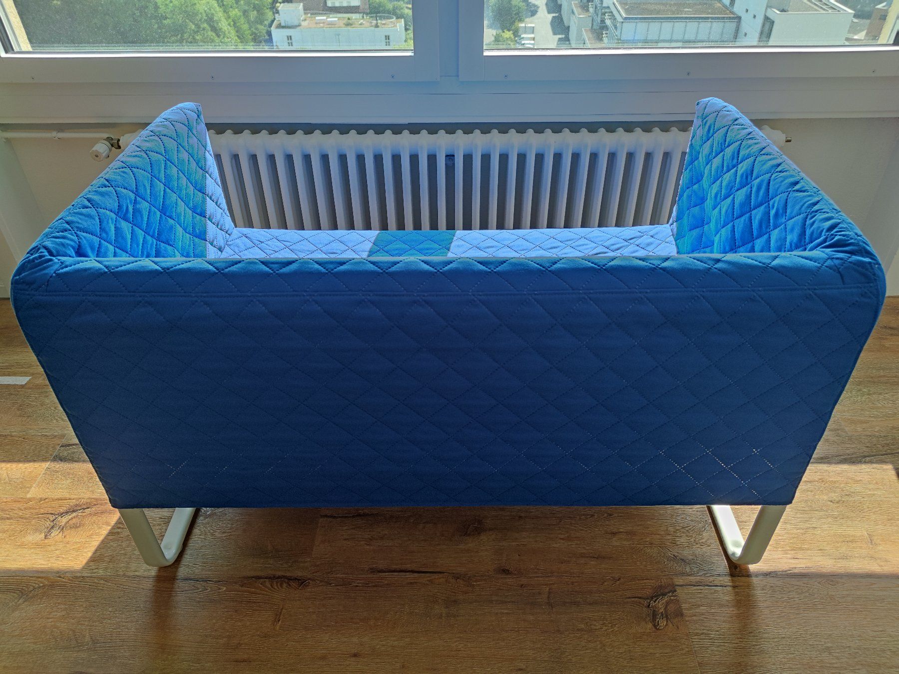 Ikea Divani: KNOPPARP 2er Sofa von Ikea. tiefes blau – Nuovo (secondo la descrizione) da Fribourg venduto da Elyngwen 2