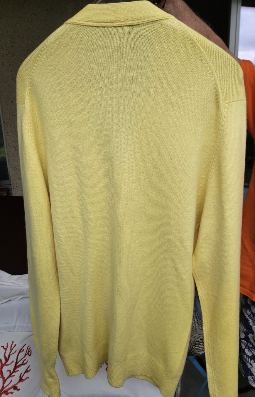 Giacche: Kaschmir Herrenstrickjacke von André Basel Grösse 44 – Usato da Basel venduto da brightliving 1