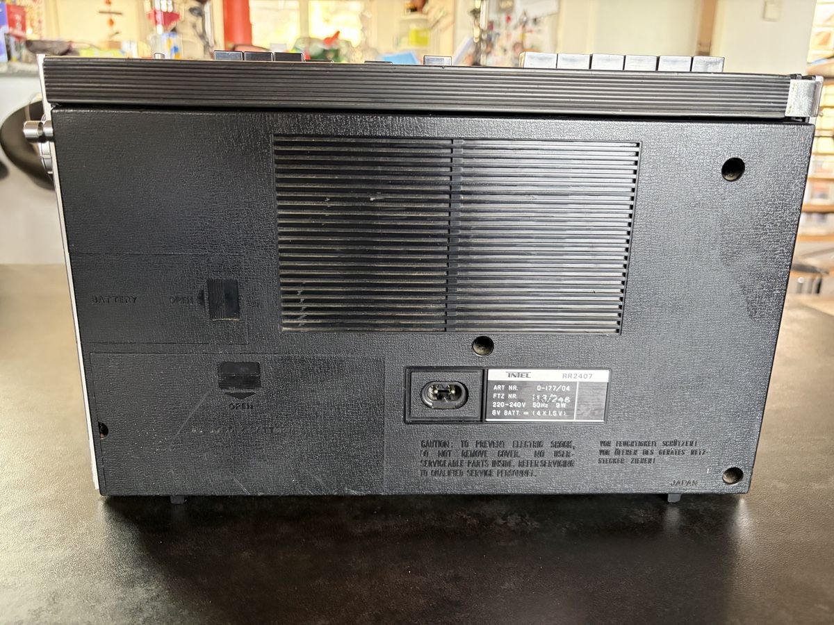 Radios: Radio Cassette Intel vintage – Defekt aus Vallamand von Bricbracbroc82 7