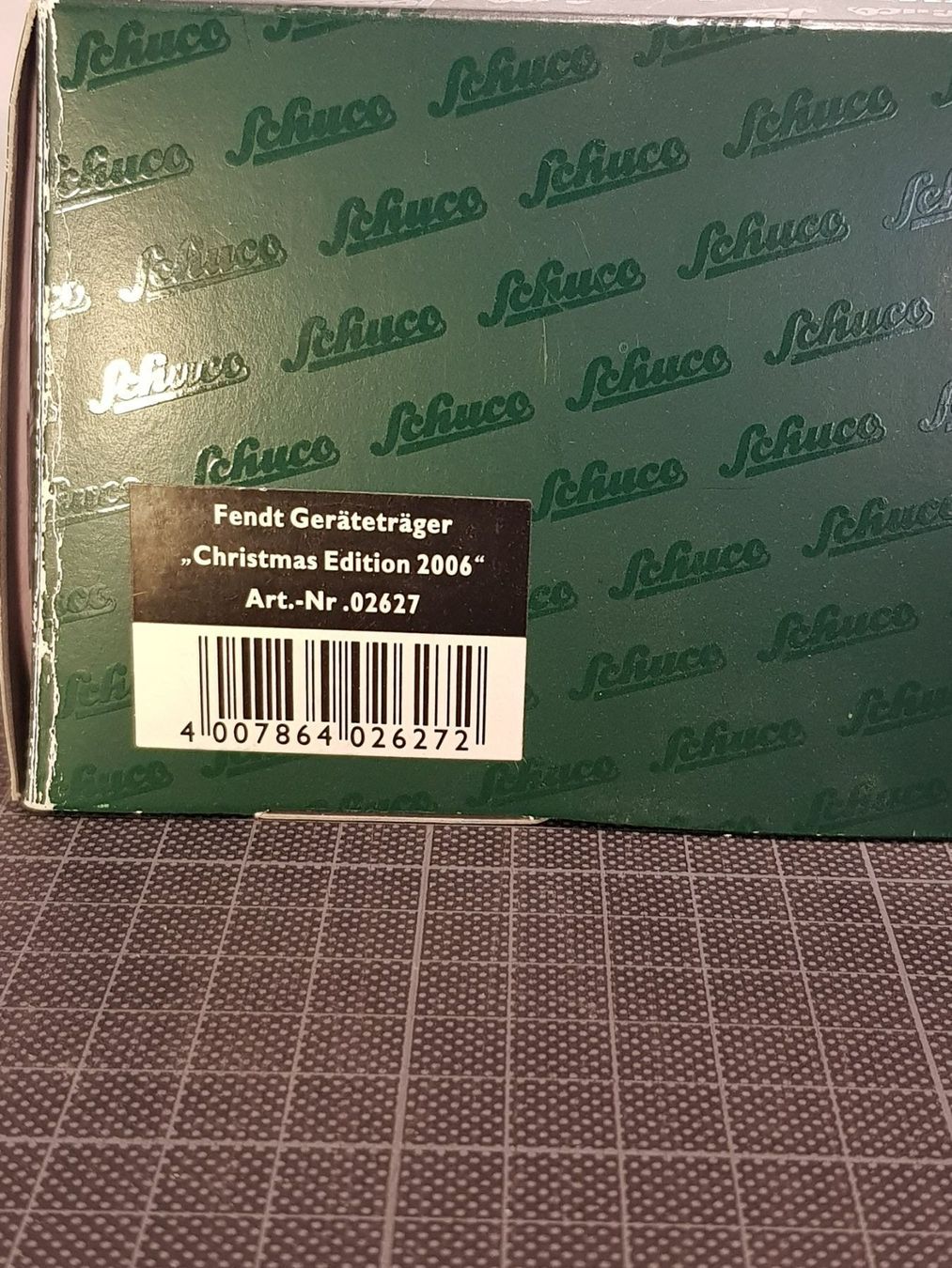 Kit di modellismo & Modellini statici: Fendt Geräteträger - Christmas Edition – Nuovo e nell'imballaggio originale da Chézard-St-Martin venduto da AlPat-Collections 3