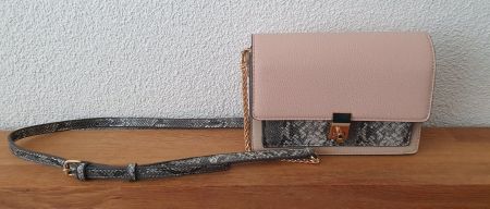 Handtasche