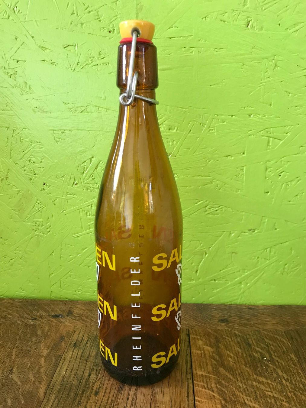 Bicchieri, Caraffe & Bottiglie: Bierflasche Salmenbräu antik – Usato da Unterkulm venduto da esco 2