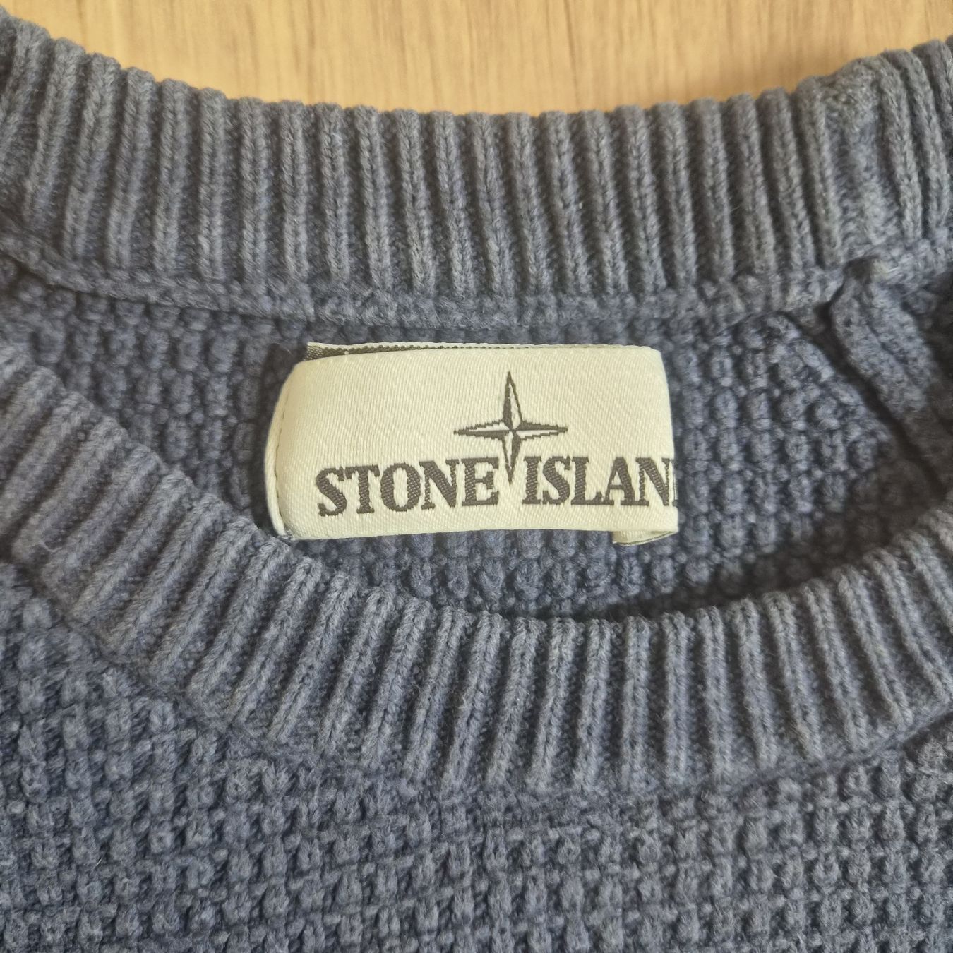 Stone Island Maglioni & Felpe: Original Stone Island Pullover, Top Zustand, Grösse M – Usato da Aesch BL venduto da PrestonMesh 1
