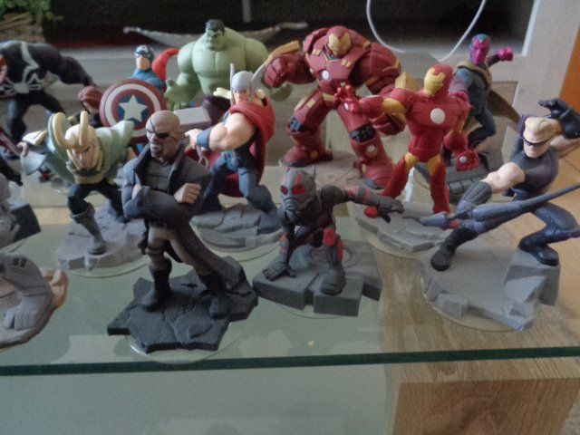 Disney Giochi: Ps4 Disney Infinity Marvel Super Heros – Usato da sargans venduto da Angamar 1