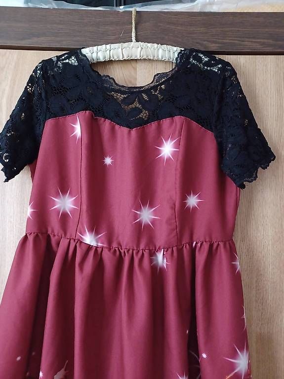 Vestiti: Robe – Usato da Soyhières venduto da 5jm_5czl 2