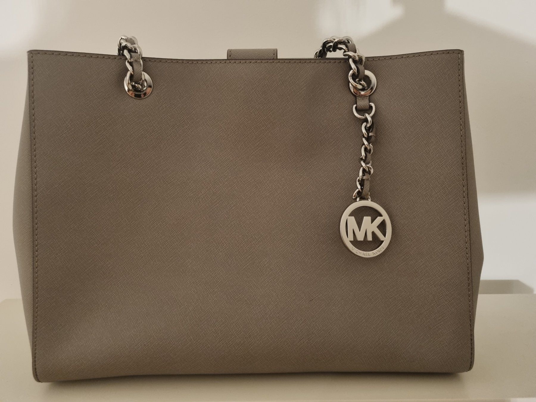 Michael Kors Taschen für Damen: Michael Kors original! – Neu und originalverpackt aus Luzern von Milena345 1