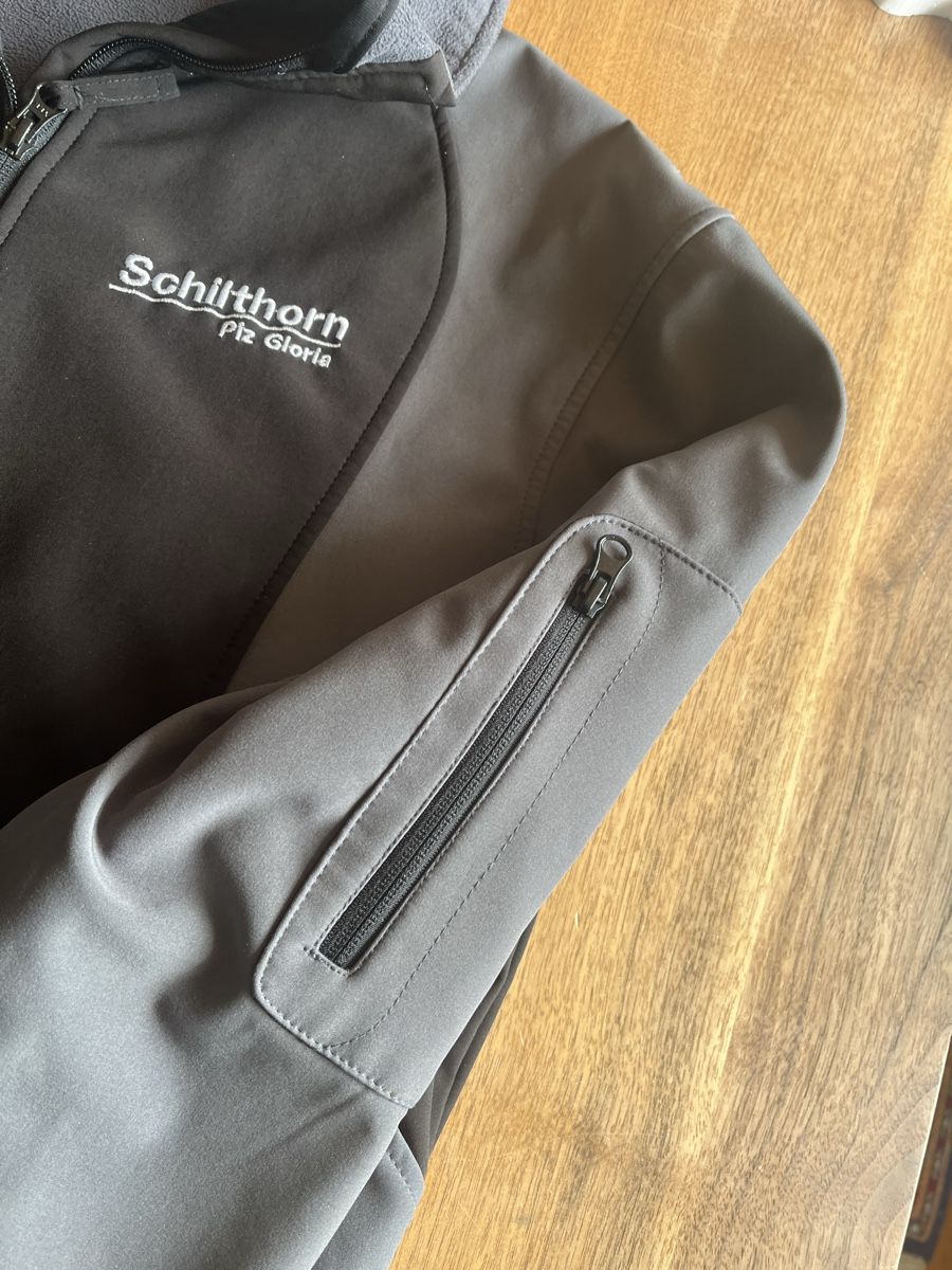 Giacche: Softshell Jacke Gr M Schilthorn Piz Gloria – Usato da Aarberg venduto da Jakaro 2