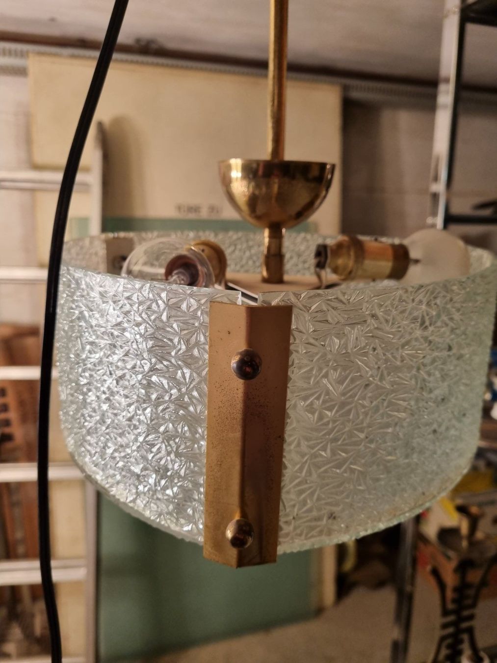 Lampadari & plafoniere: Vintage-Deckenleuchte, Dreiecksleuchter – Usato da Basel venduto da Jcva 6