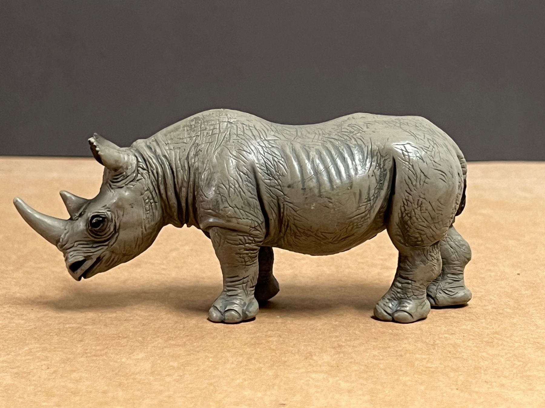 Schleich Statuette: Schleich Spitzmaulnashorn Nashorn – Usato da Ennetbaden venduto da mapa05