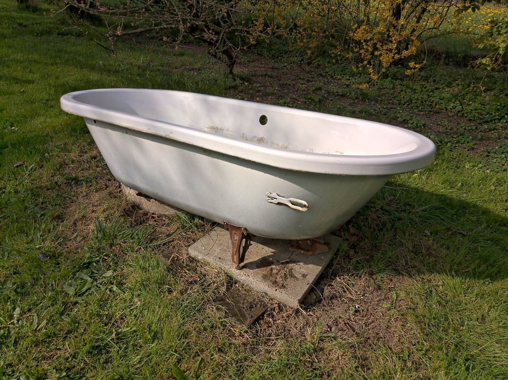 alte Badewanne, freistehend mit Füssen Kaufen auf Ricardo