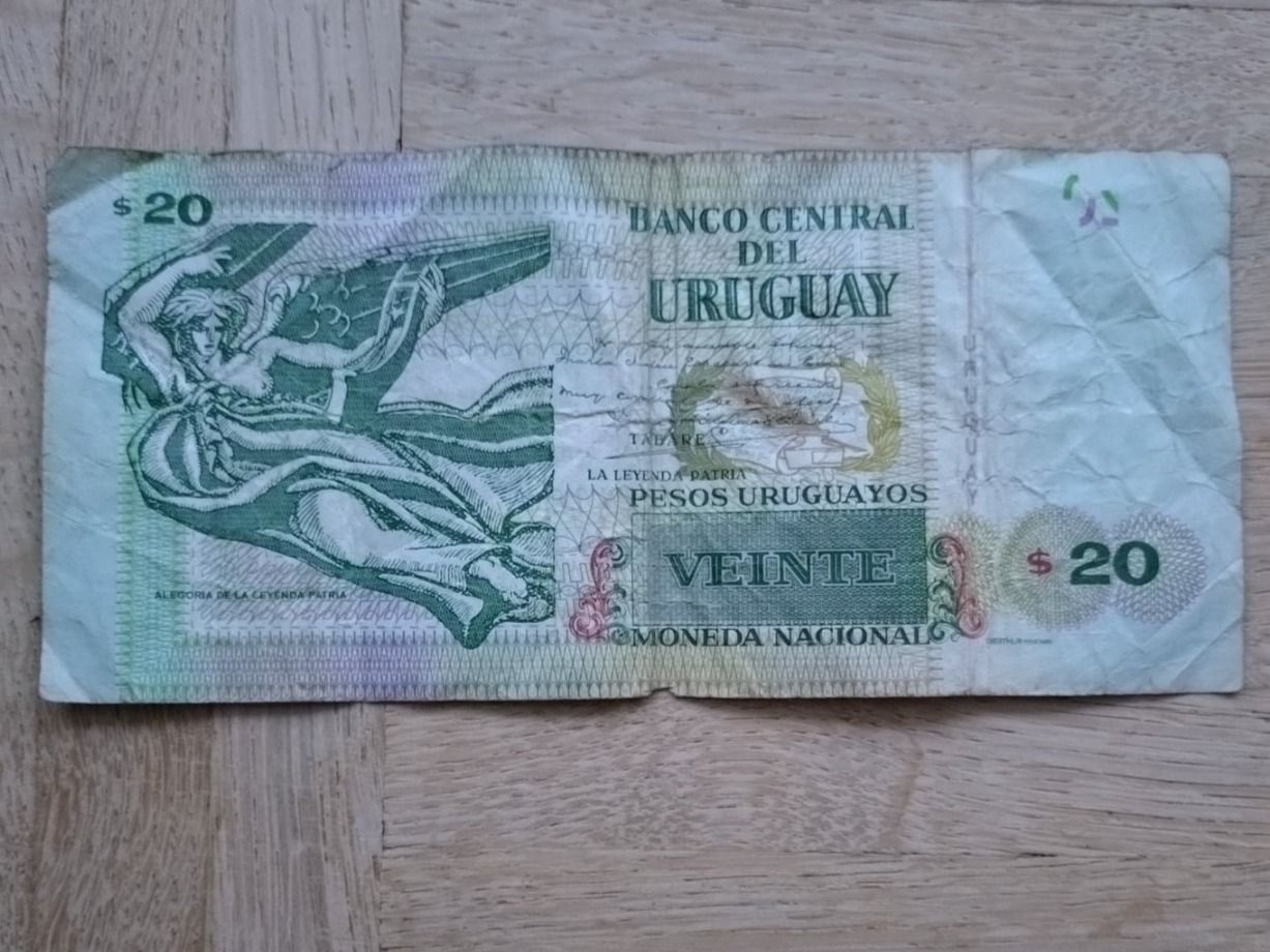Banconote: 20 pesos Uruguay – Usato da Genève venduto da mar_2kgm 1