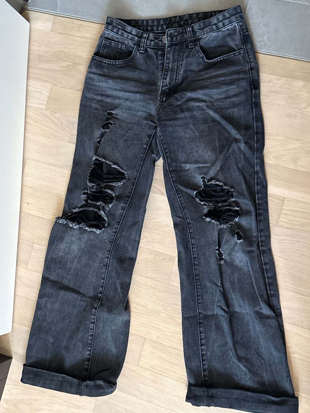 Shein Jeans: moderne Damen Jeans  36, TW – Usato da Amriswil venduto da used2use