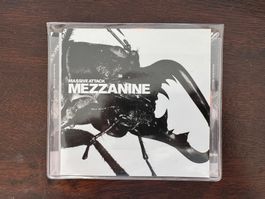 CD „Mezzanine" von Massive Attack in Softcover-Hülle