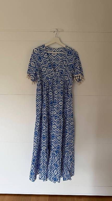 Vestiti: Sommerkleid – Usato da Au ZH venduto da mmzsofia