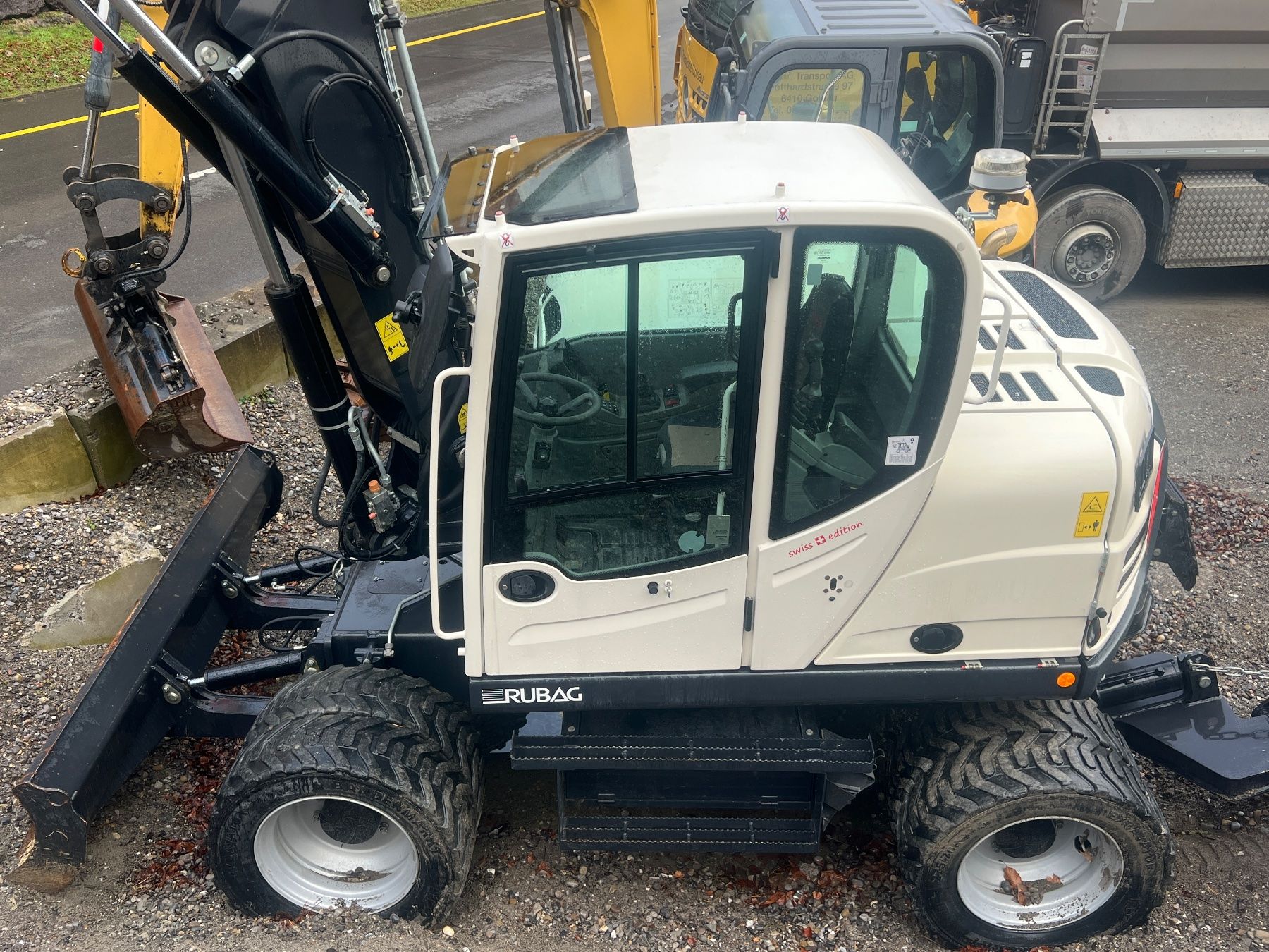 Yanmar Excavateurs: Yanmar Pneubagger – D'occasion à Egg b. Zürich par SwissTradingAgency 1