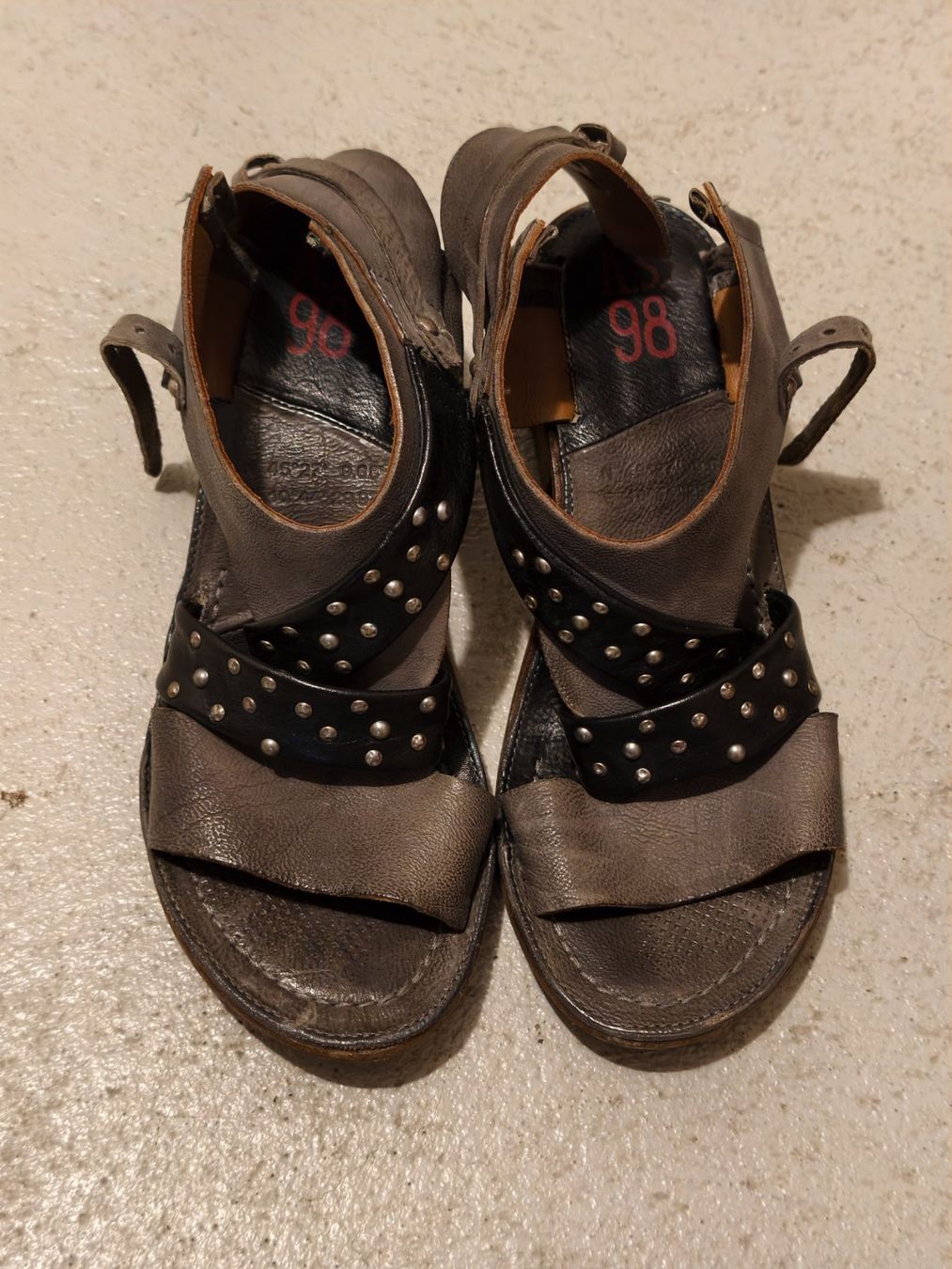 A.S.98 Scarpe da donna: A.s. 98 Sandale Leder Gr. 39 grau – Usato da Berg TG venduto da Persefona