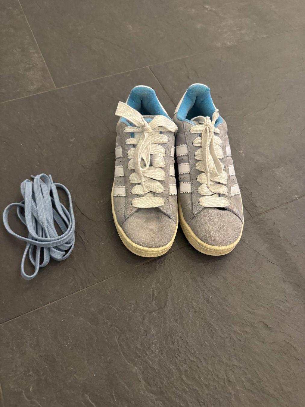 Adidas Scarpe da donna: Adidas Sneaker Campus hellblau/grau Gr. 38 2/3 – Usato da Bonstetten venduto da VCLS