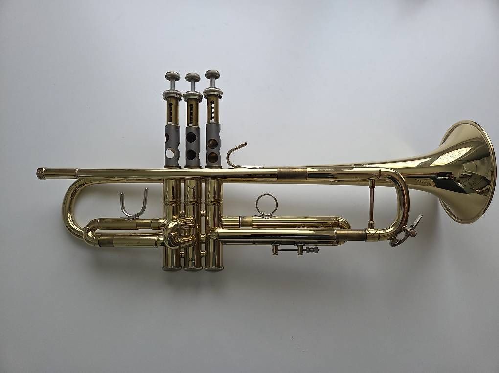 Strumenti musicali: Trompete Bach Stradivarius Modell 72 ML, inkl Koffer – Usato da Zofingen venduto da Biker4800 3