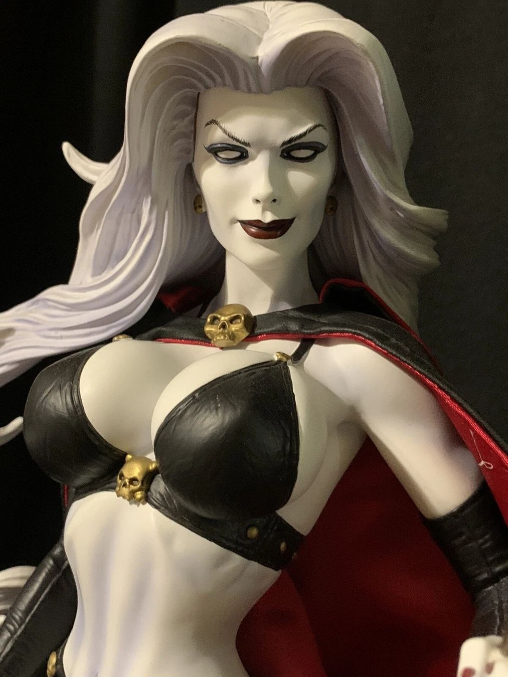 Statuette: Sideshow Premium Format Lady Death Statue – Usato da Oberentfelden venduto da FiguresAndGamesPlace 2