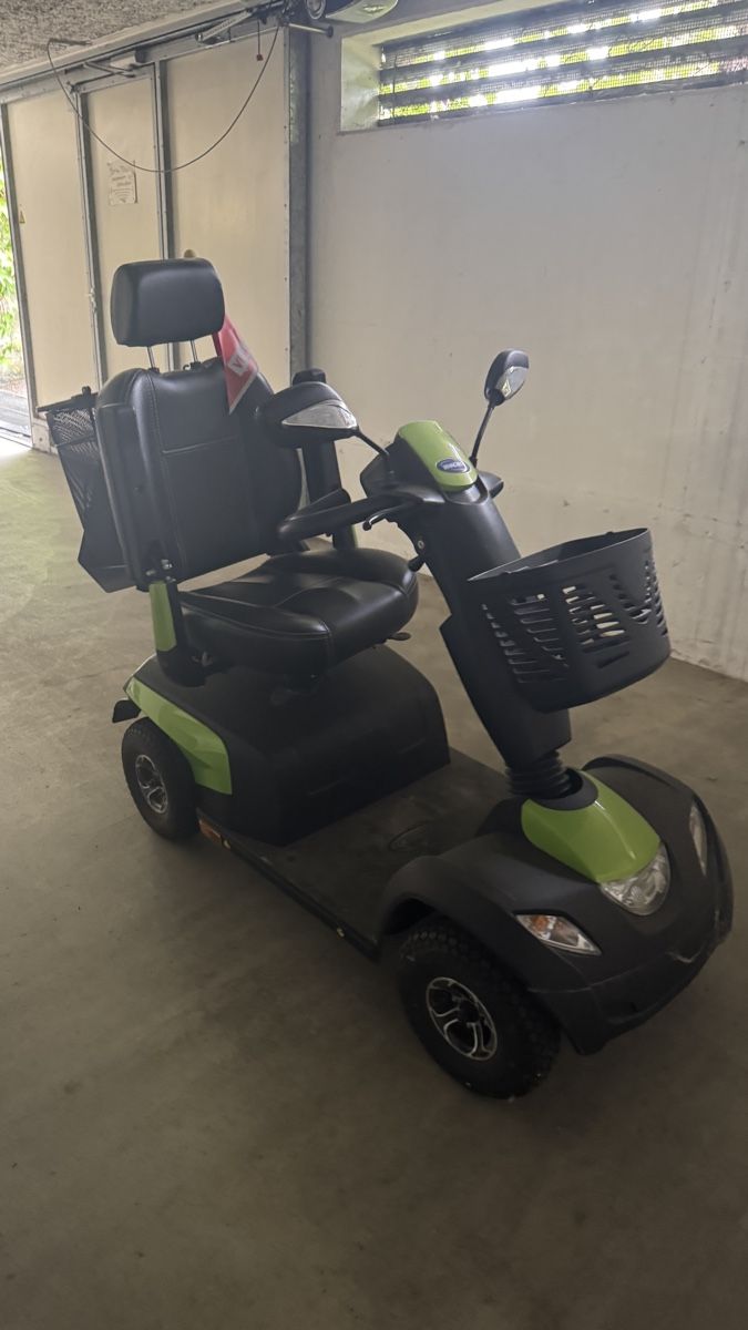 Veicoli elettrici: Elektro mobil Invacare – Usato da Basel venduto da naw_5yy2 3