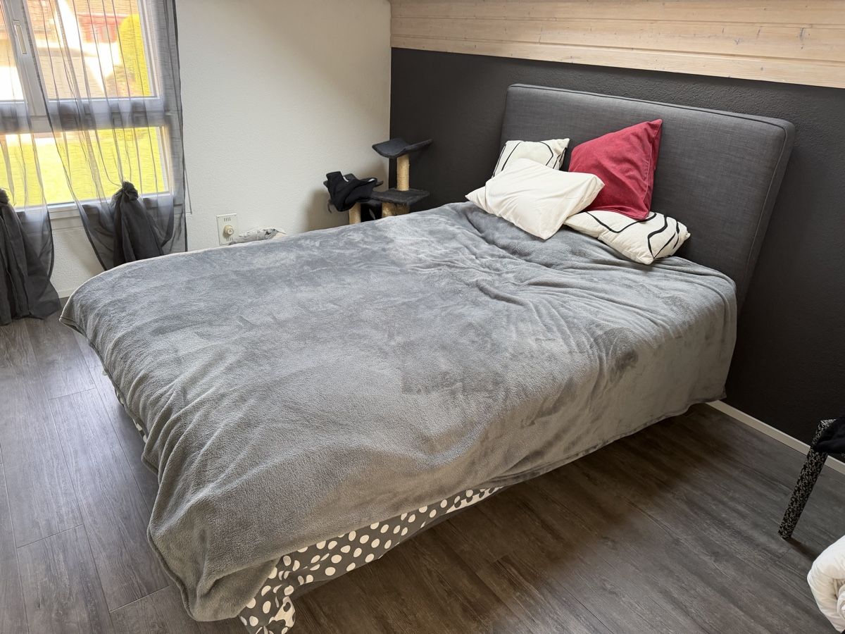 Lits: Boxspringbett Kopfteil, Grau – D'occasion à Langenthal par tomgruetter 2