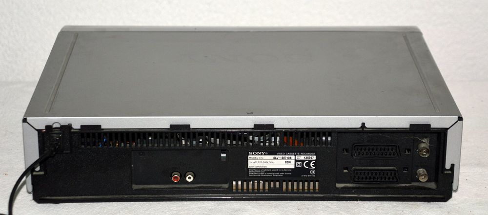 Videorecorder VHS Sony SLV-SE710B magnétoscope