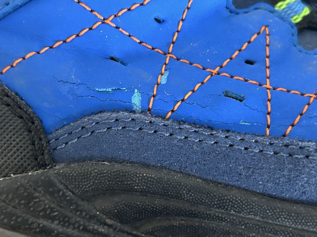 Scarpe per ragazzi: Kinder Wanderschuhe blau Grösse 31/32 leichte Gebrauchsspure – Usato da Wolhusen venduto da eve_m6cg 5