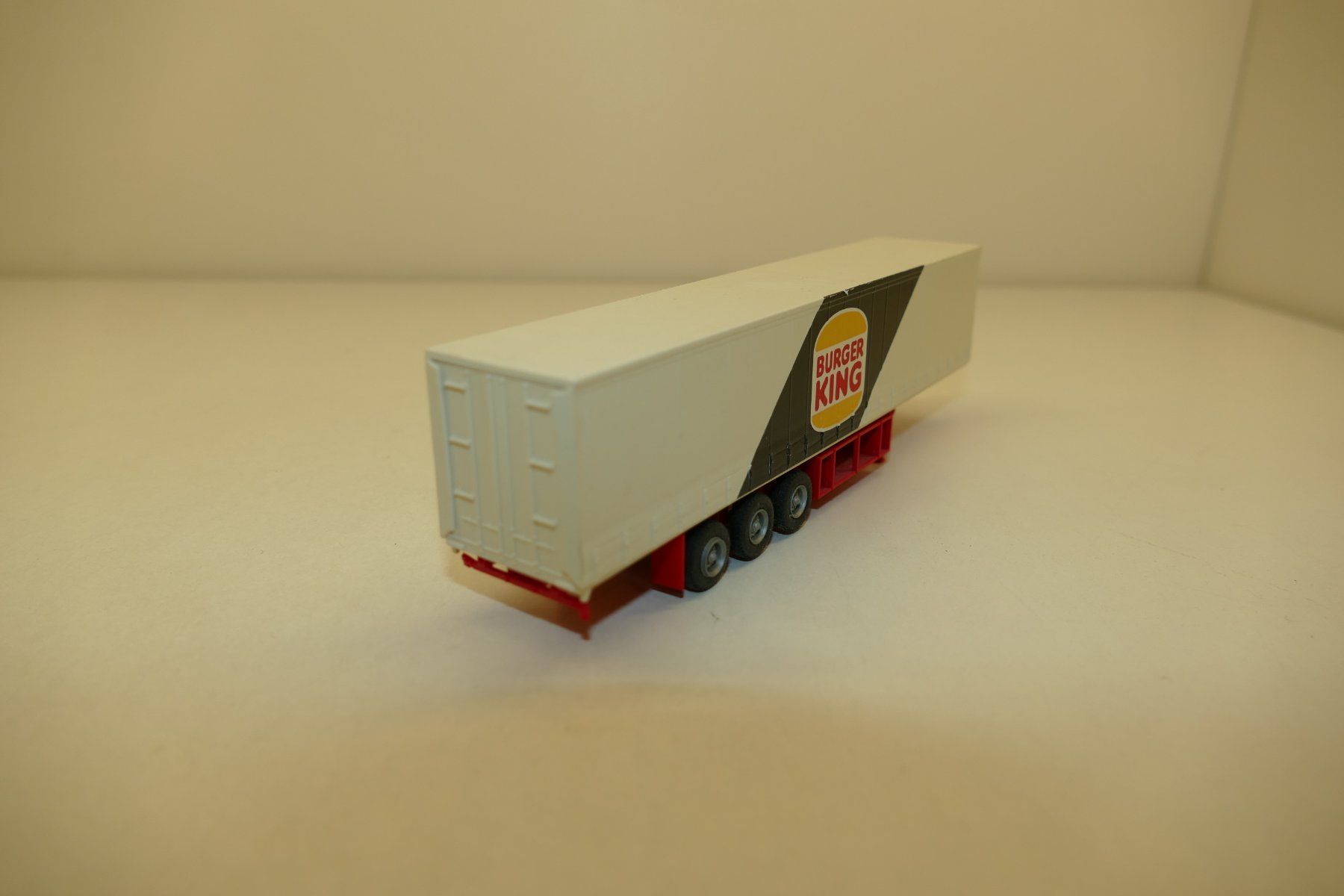 Roco Modellini di ferrovie: Roco H0: Trailer Burger King – Usato da Niederhasli venduto da rail-duerst 2