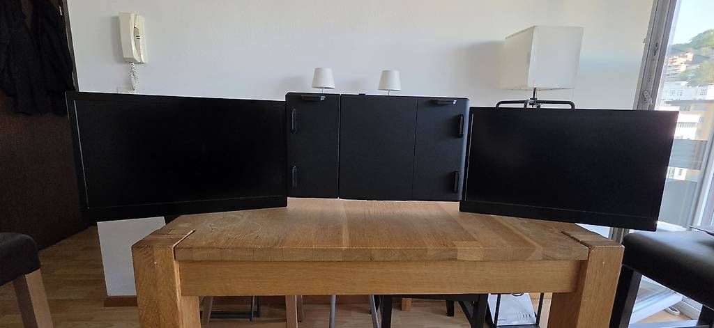 Tables: Doppio schermo per laptop.  – D'occasion à Paradiso par ulu_85dv 2