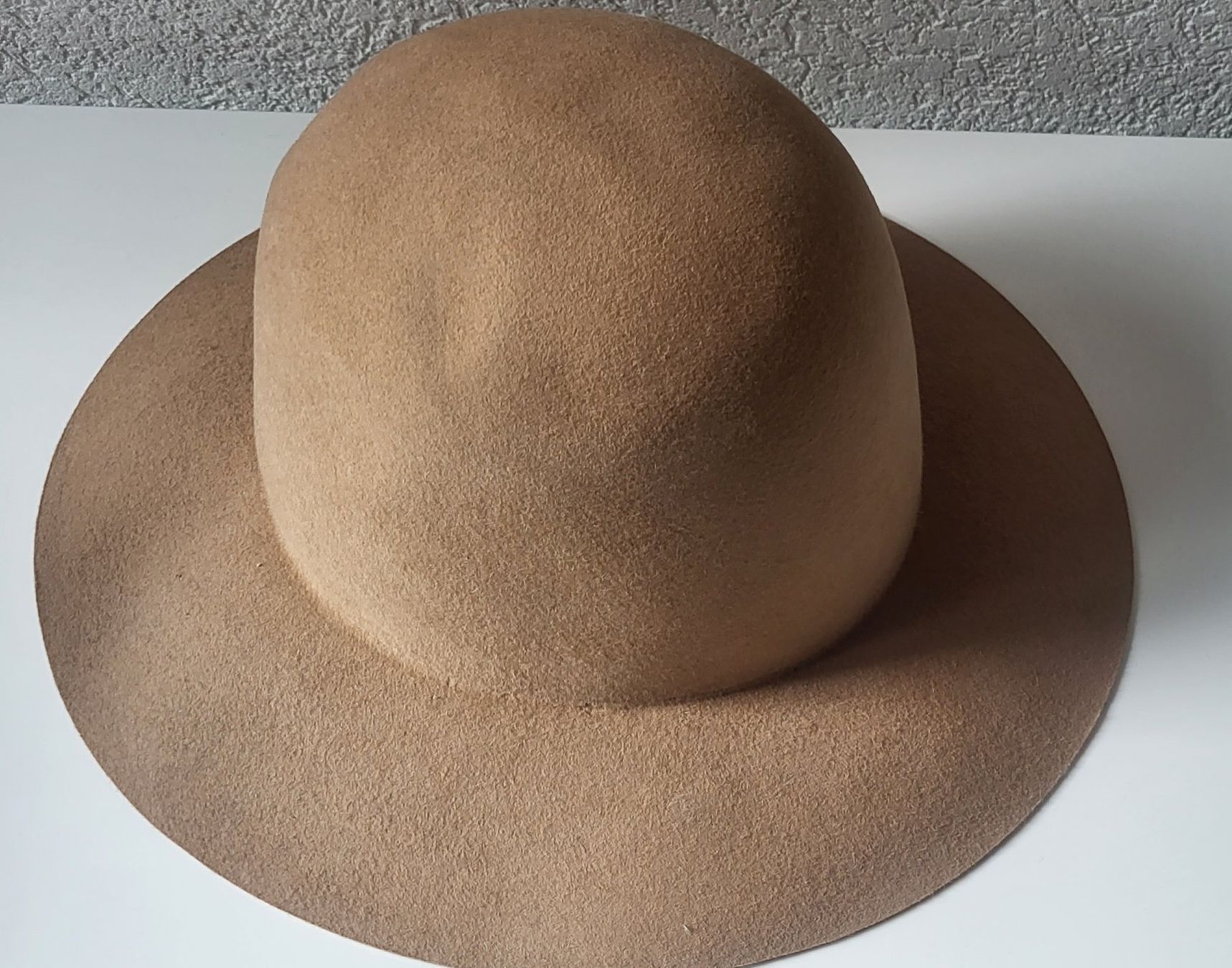 Gucci Hüte, Mützen & Caps: Cappello di Gucci nuovo e originale – Defekt aus Giubiasco von fas_b82x 1