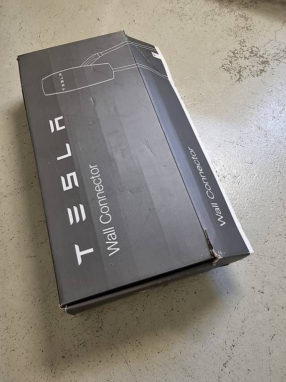 Tesla Batterie-Ladegeräte: Tesla Wall Connector Gen 2 – Gebraucht aus Küsnacht ZH von jurivonkrause 2